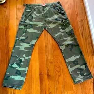 Camouflage Jeans size 36 (EVERYTHING MUST GO)